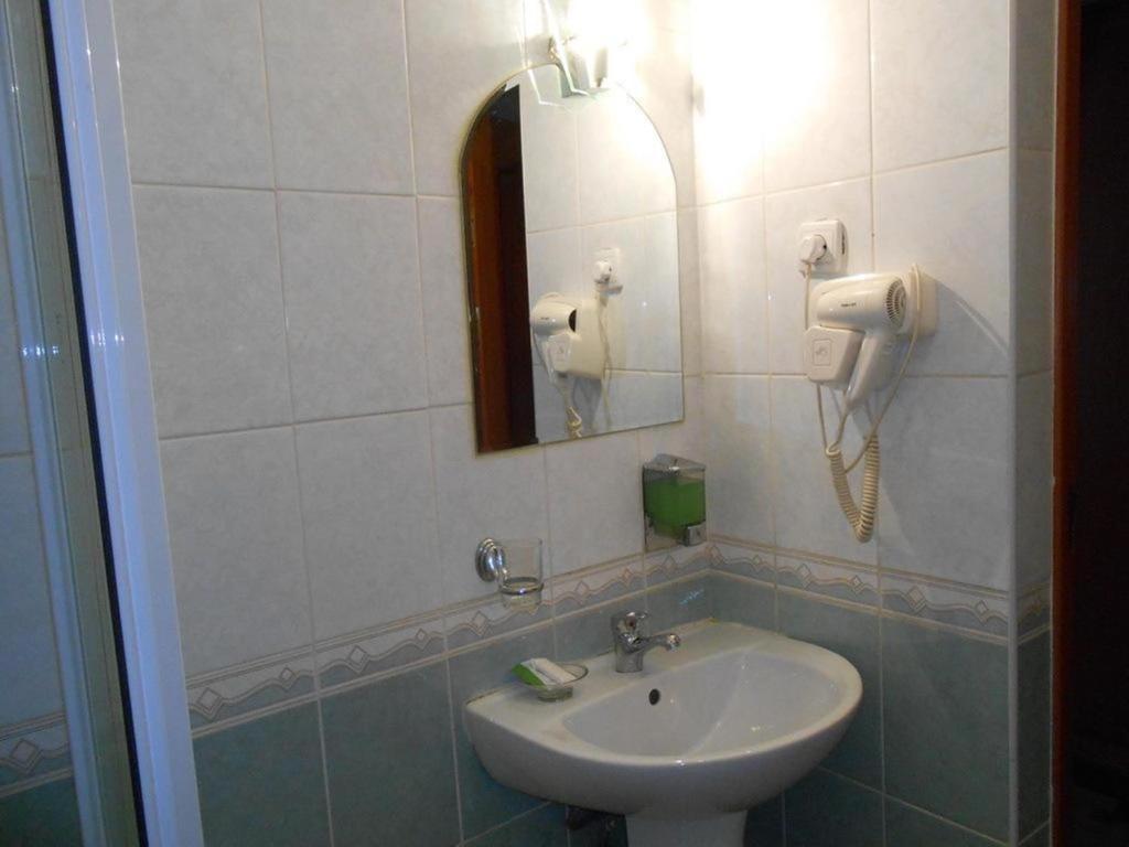 Zhibek Zholy Hotel Astana Pokój zdjęcie